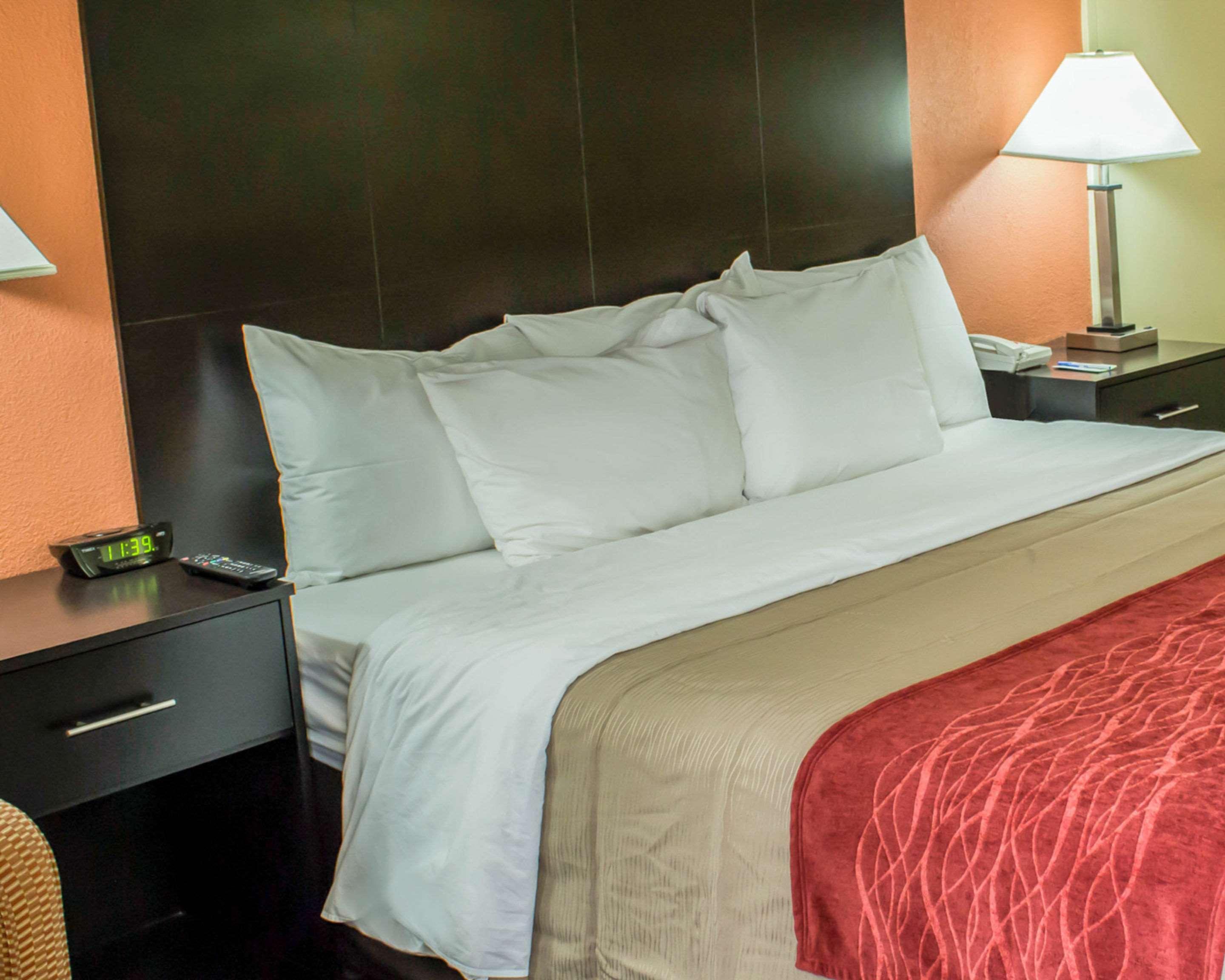 Comfort Inn University Durham - Chapel Hill Экстерьер фото
