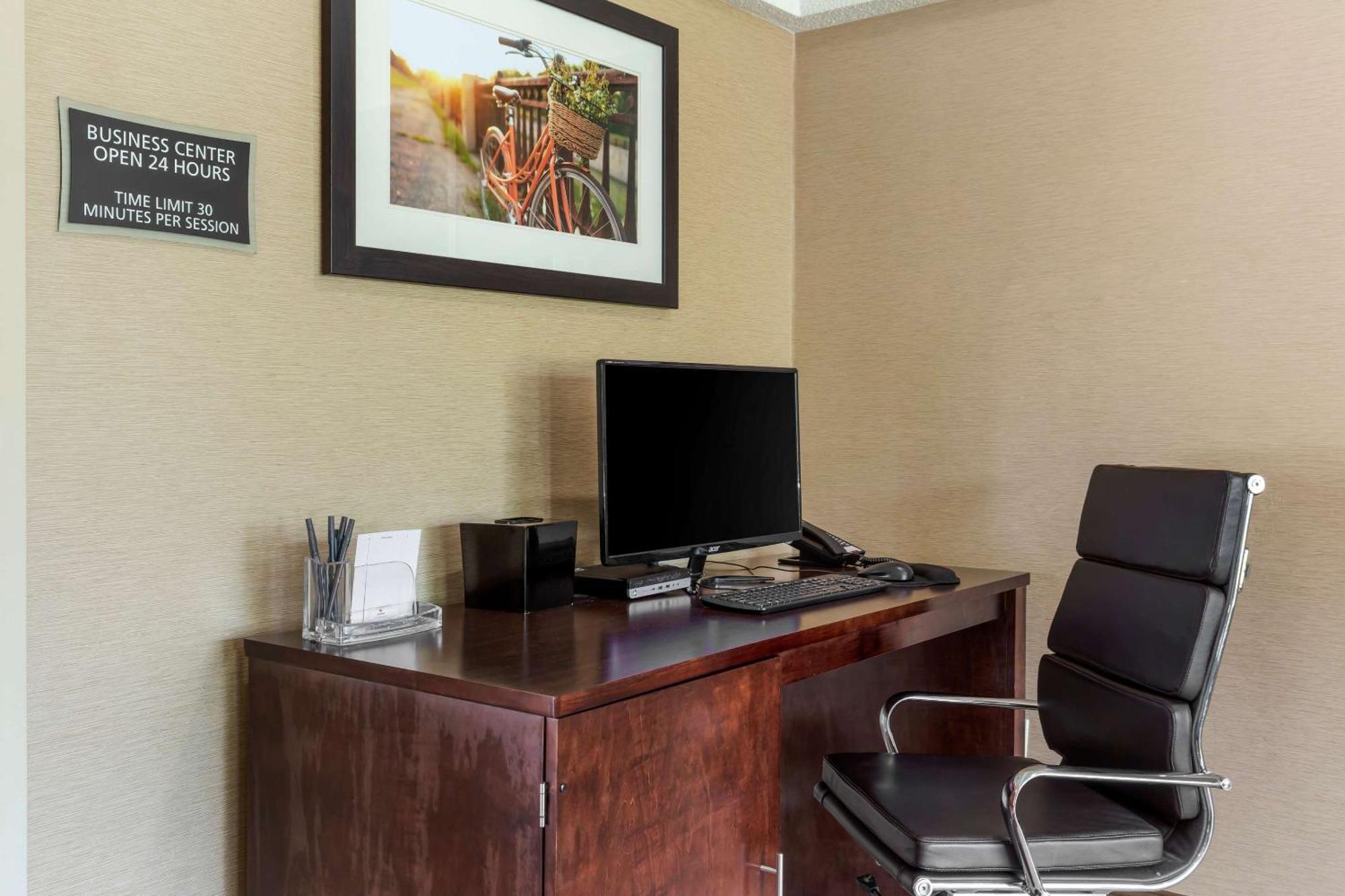 Comfort Inn University Durham - Chapel Hill Экстерьер фото
