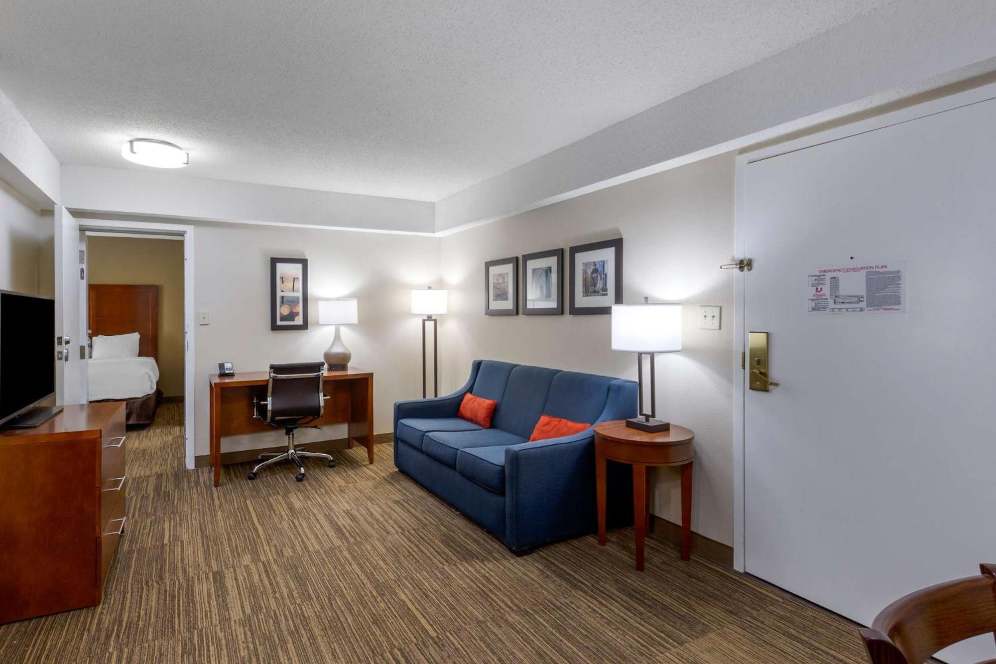 Comfort Inn University Durham - Chapel Hill Экстерьер фото