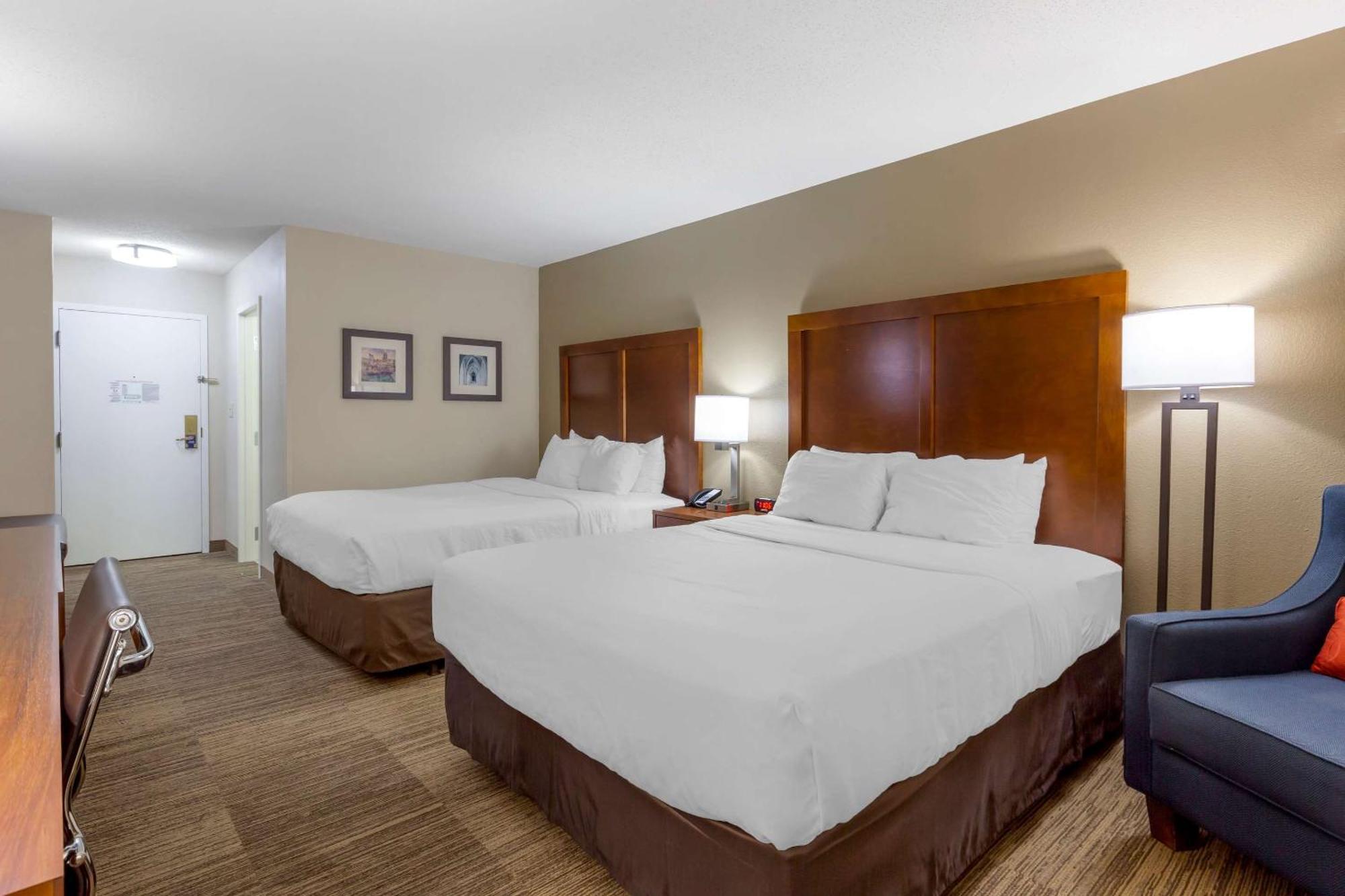 Comfort Inn University Durham - Chapel Hill Экстерьер фото