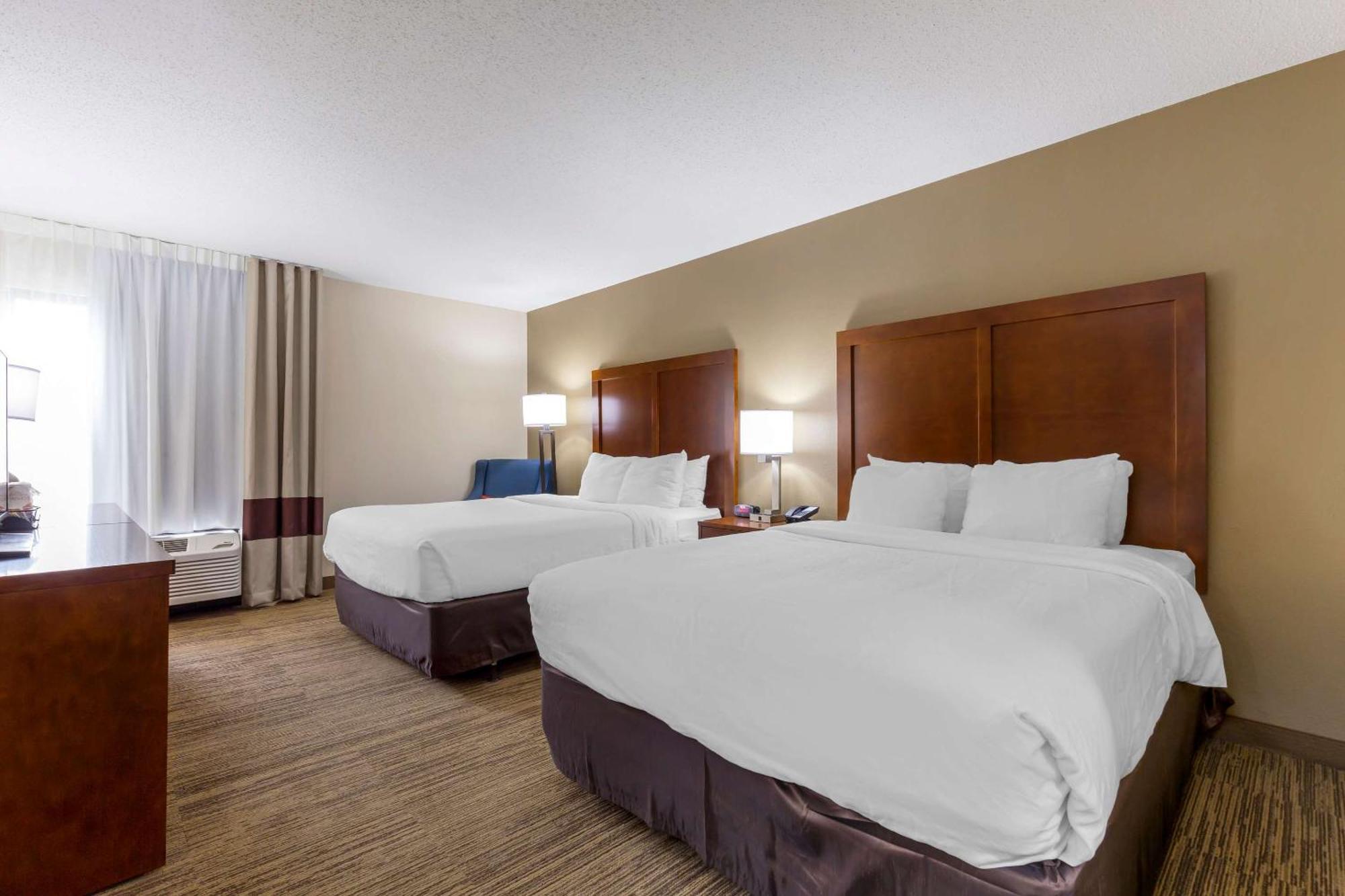 Comfort Inn University Durham - Chapel Hill Экстерьер фото