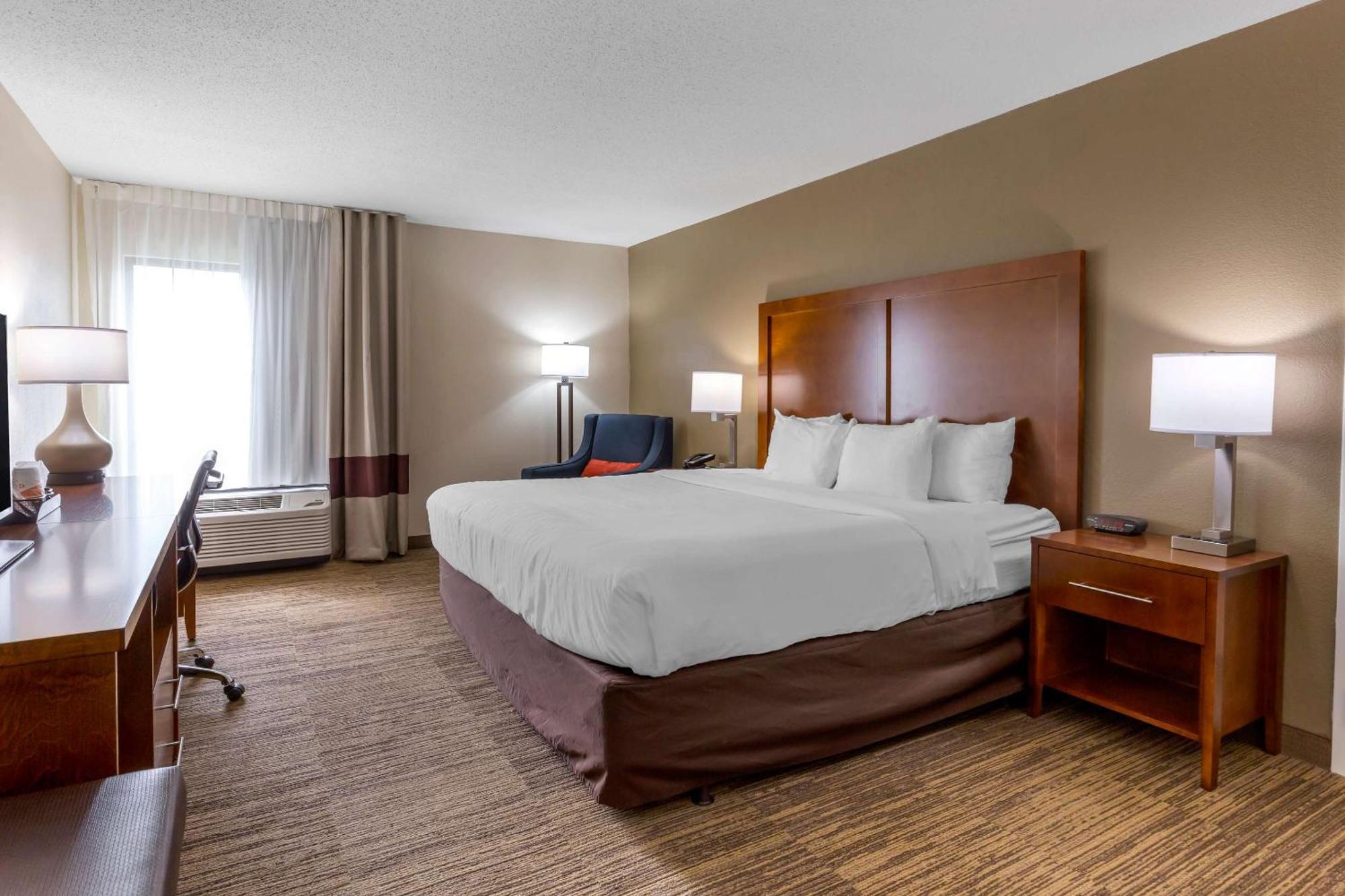 Comfort Inn University Durham - Chapel Hill Экстерьер фото